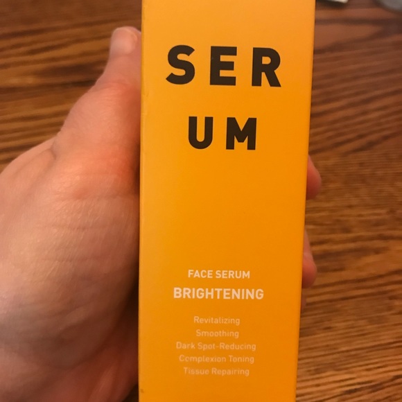Serum Other - NWT Face Serum Brightening